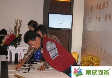 最后，金茂雪山語為來賓準備了冷餐宴會。伴著來自聯盟商家“遇見”與“傳奇”酒吧樂隊的原創音樂，活動落下帷幕。